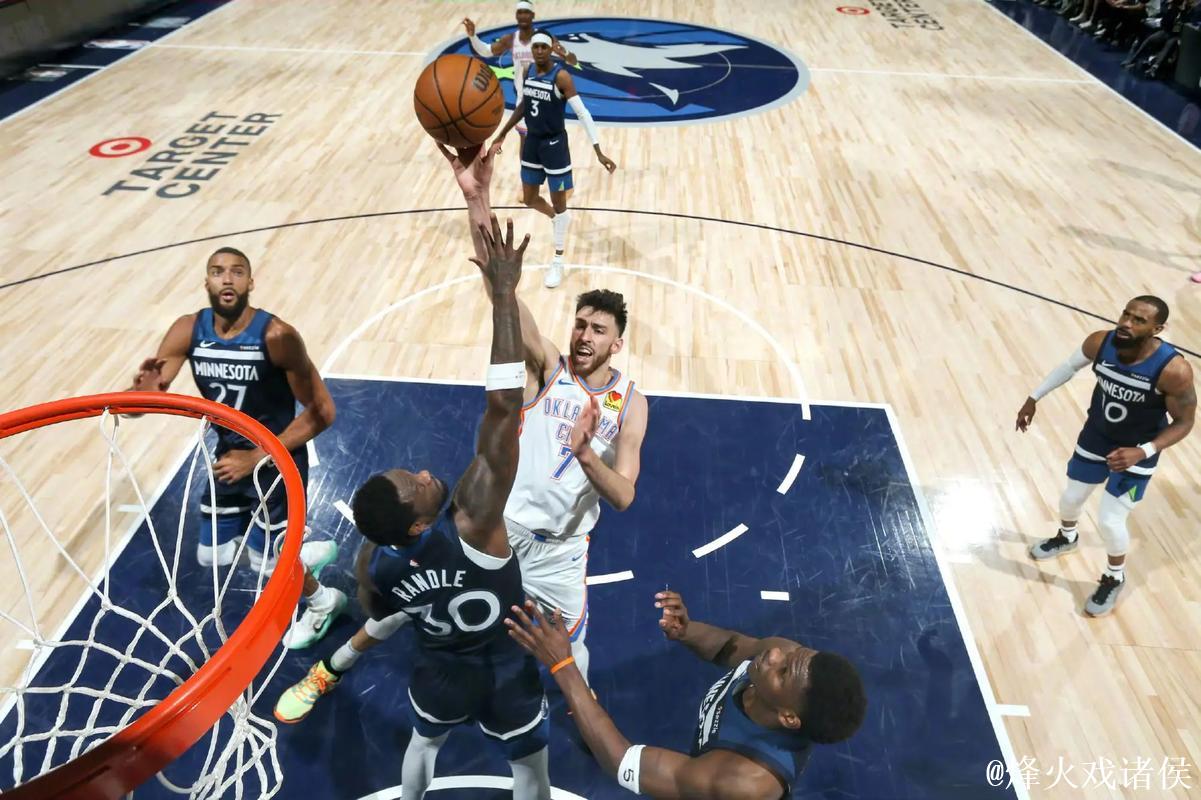 乔治首战砍23分爱德华兹贡献16分 76人惜败森林狼